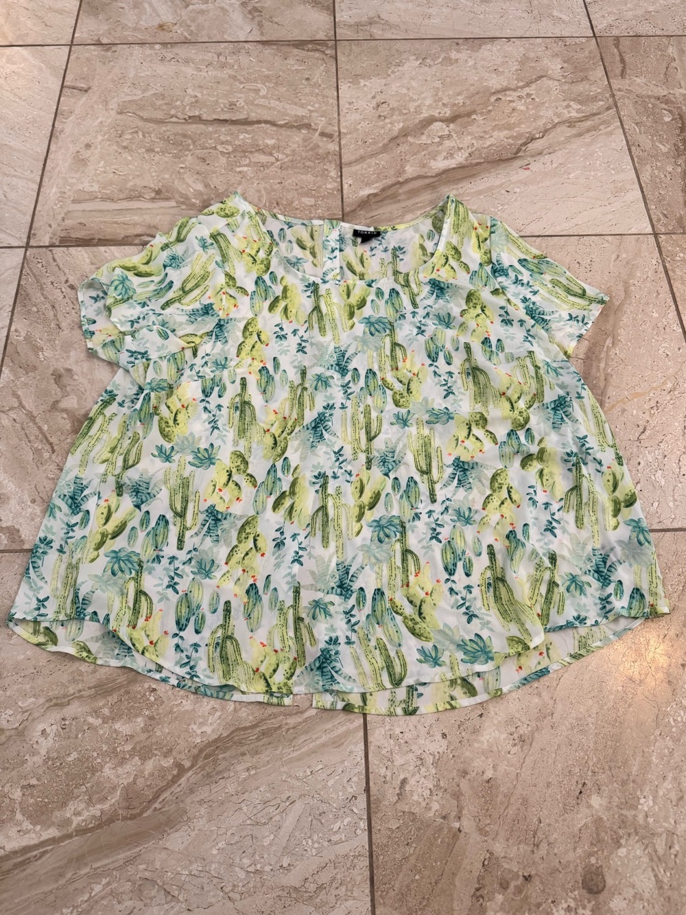 torrid White Blouse with Green Cactus Print size 2